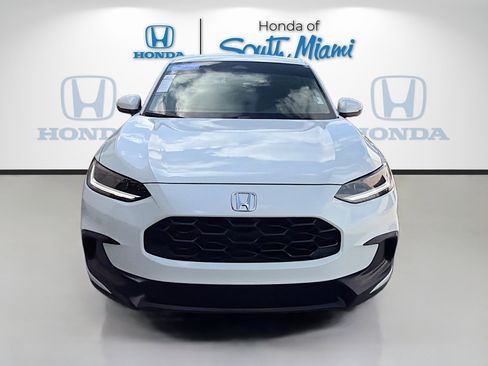 Certified 2023 Honda HR-V LX image 2