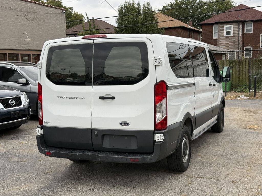 Used 2017 Ford Transit 150 XL RWD image 4