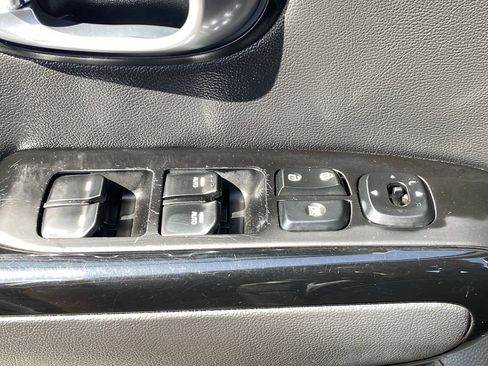 Used 2016 Kia Soul ! FWD image 27