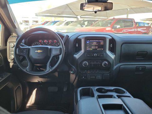Used 2024 Chevrolet Silverado 1500 Custom image 10