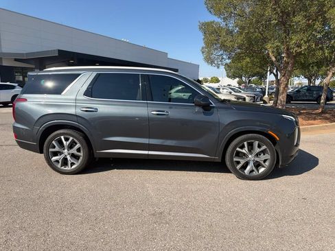 Used 2021 Hyundai Palisade Limited FWD image 4