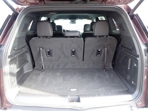 Used 2024 GMC Acadia Elevation image 6