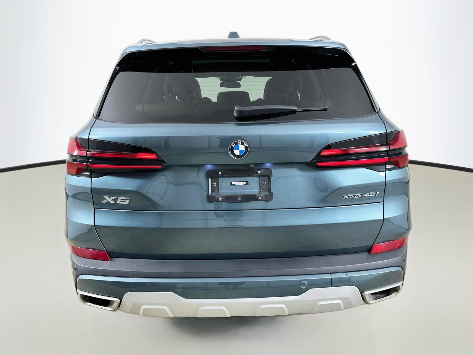 Used 2024 BMW X5 xDrive40i w/ Parking Assistance Package AWD/4WD image 6