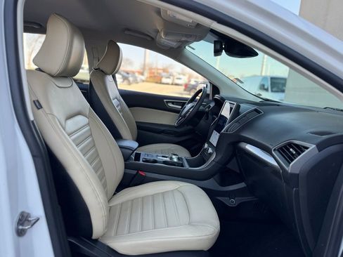 Used 2024 Ford Edge SEL w/ Convenience Package image 28