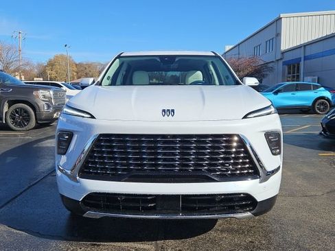 New 2026 Buick Enclave Avenir w/ Super Cruise Package image 2