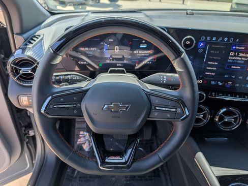Used 2025 Chevrolet Blazer EV SS AWD/4WD image 16
