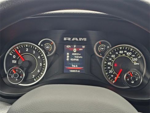 Used 2024 RAM 2500 Tradesman w/ Chrome Appearance Group image 15