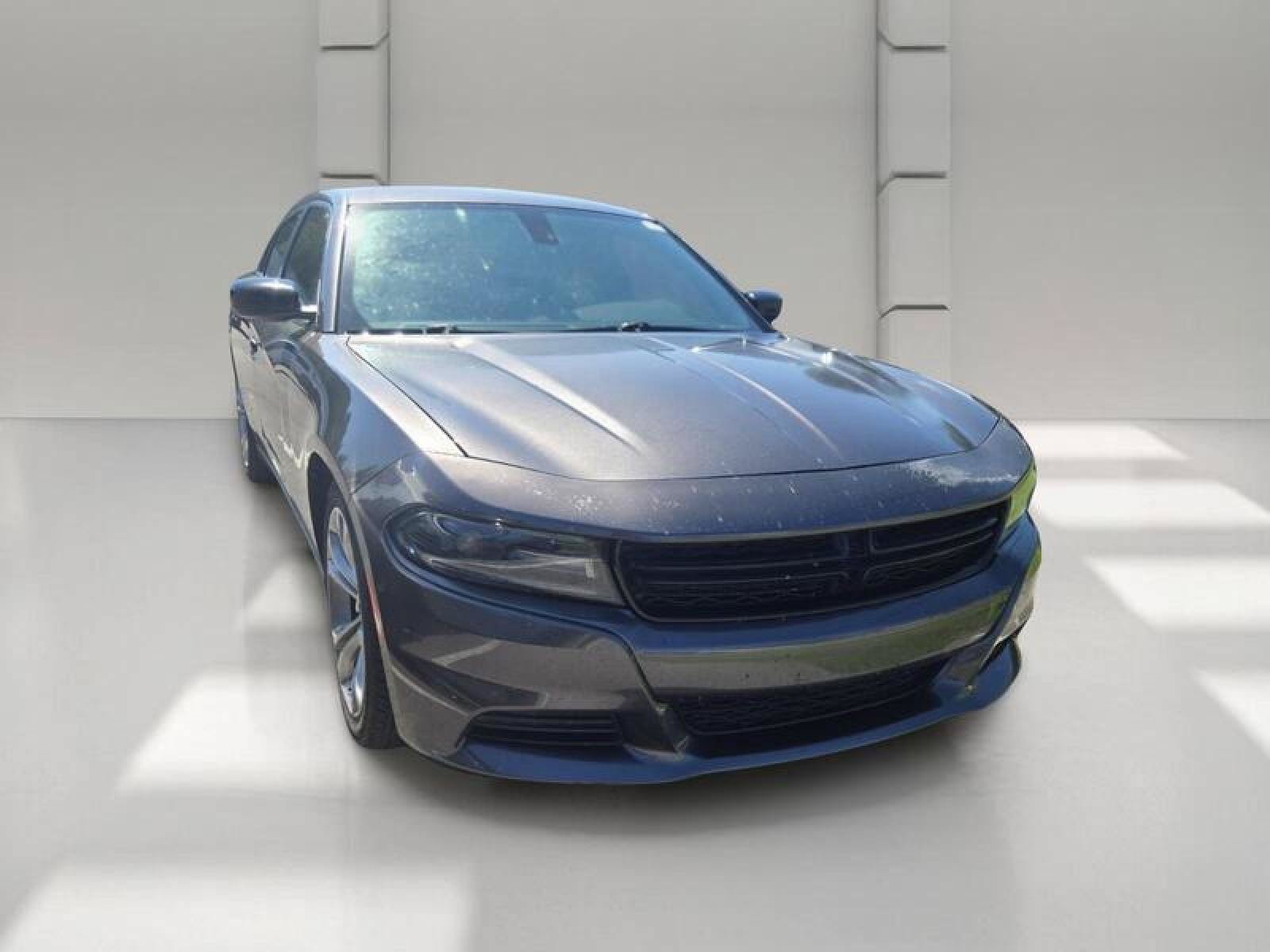 Used 2021 Dodge Charger SXT w/ Blacktop Package RWD image 3