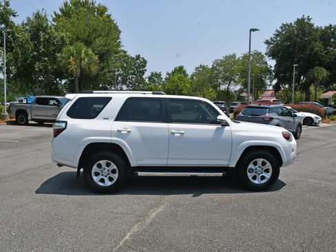Certified 2024 Toyota 4Runner SR5 Premium w/ Moonroof Package RWD image 5