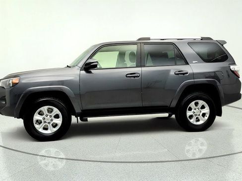 Used 2023 Toyota 4Runner SR5 Premium w/ Moonroof Package AWD/4WD image 8