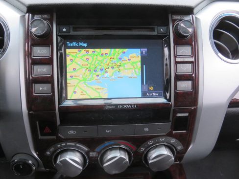 Used 2014 Toyota Tundra SR5 w/ SR5 Upgrade Package image 17