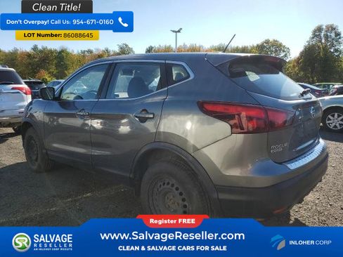 Used 2019 Nissan Rogue Sport S AWD/4WD image 3