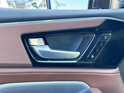 Used 2025 Acura MDX w/ Technology Package image 16