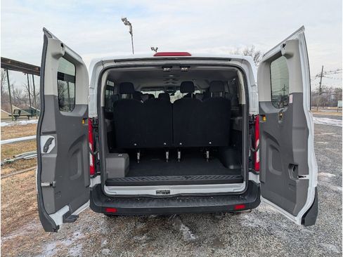 Used 2023 Ford Transit 350 XLT image 12