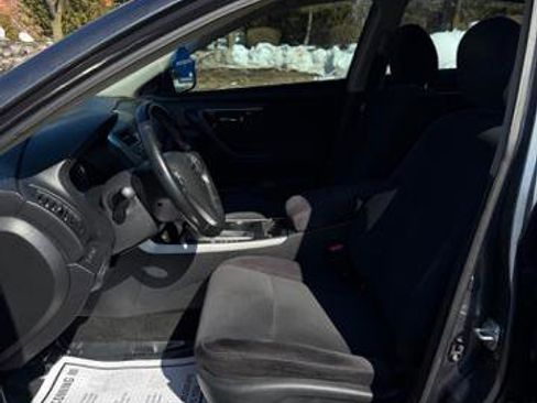 Used 2013 Nissan Altima 2.5 SV image 10