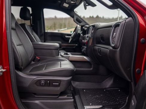 Used 2021 Chevrolet Silverado 1500 High Country w/ Z71 Off-Road Package image 13