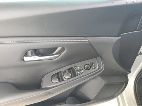 Used 2023 Nissan Sentra SV w/ All-Weather Package FWD image 10