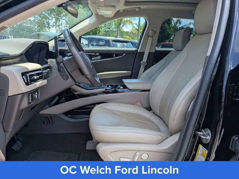 Certified 2023 Lincoln Nautilus Reserve FWD image 12