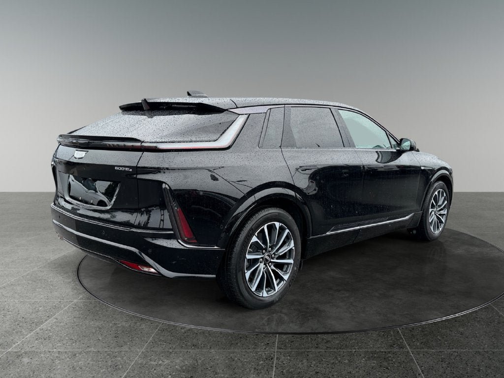 Used 2024 Cadillac Lyriq Sport AWD/4WD image 10