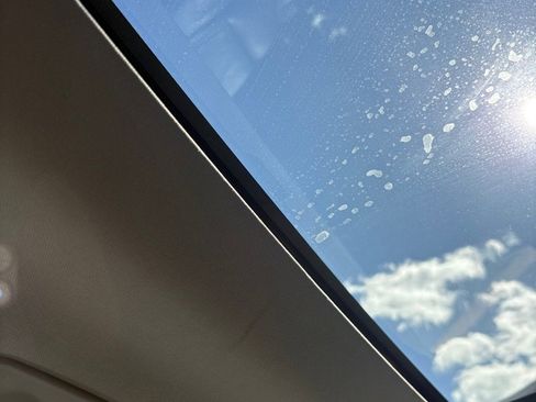 Used 2013 Buick Enclave Leather image 17