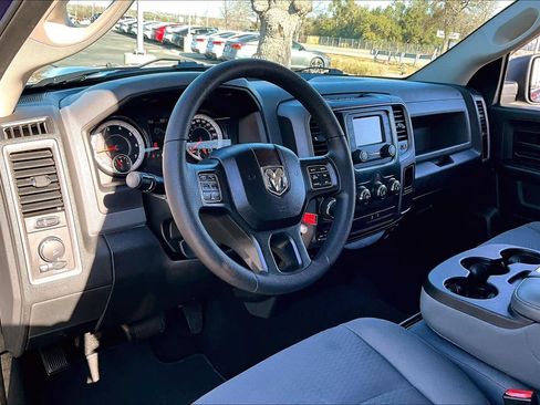 Used 2017 RAM 1500 Express image 17