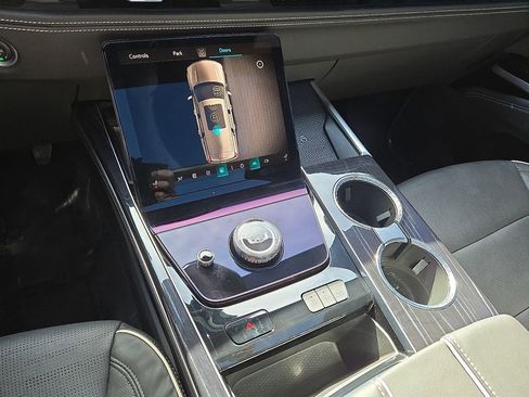 Used 2025 Cadillac Escalade Sport w/ Touring Package image 29