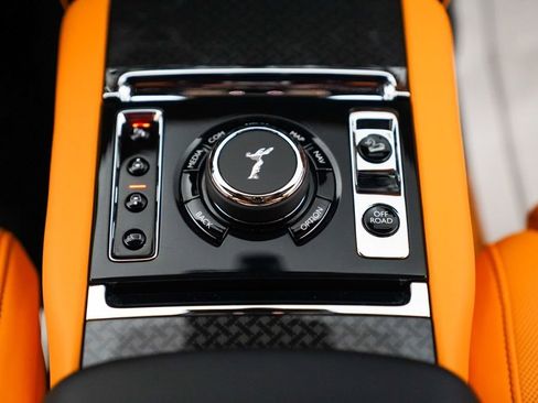 Certified 2024 Rolls-Royce Cullinan Black Badge w/ Driver's Package image 54