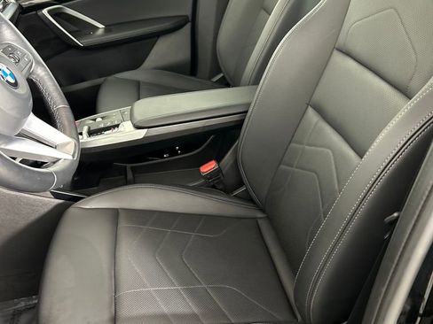 Used 2025 BMW X1 xDrive28i image 11