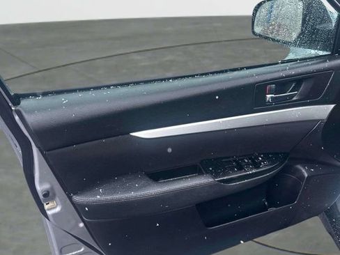 Used 2012 Subaru Outback 2.5i Premium image 21