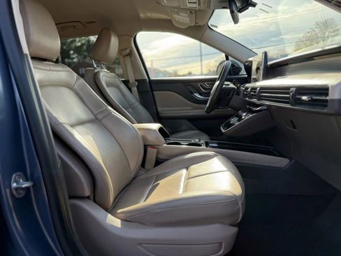 Used 2022 Lincoln Corsair AWD w/ Equipment Group 101A image 22