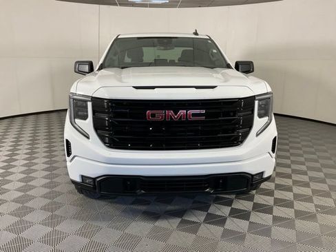 Used 2024 GMC Sierra 1500 Elevation AWD/4WD image 2