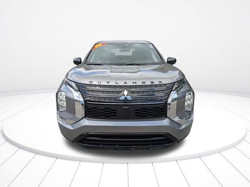 Used 2022 Mitsubishi Outlander SEL Black Edition image 9