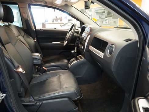 Used 2015 Jeep Compass 4WD image 33