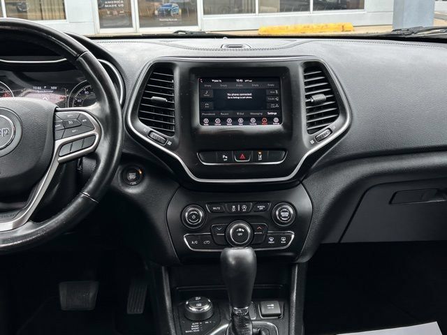 Used 2021 Jeep Cherokee Latitude Lux w/ Sun & Sound Group AWD/4WD image 25