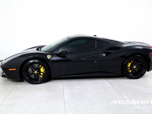Used 2018 Ferrari 488 GTB RWD image 5