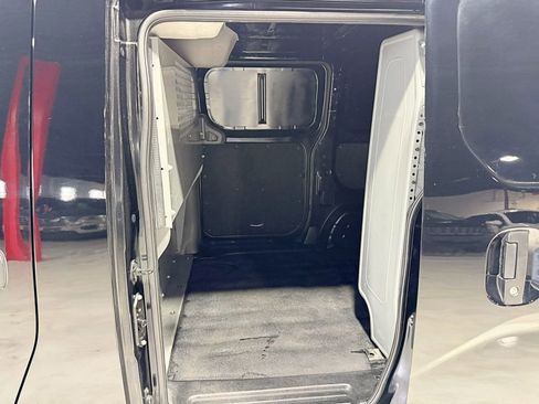Used 2019 Nissan NV200 SV w/ Navigation Package image 27