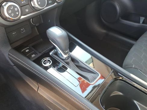 Used 2024 Nissan Kicks SV image 19