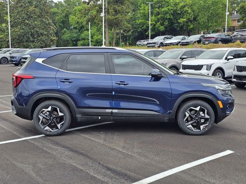 New 2026 Kia Seltos EX FWD image 7