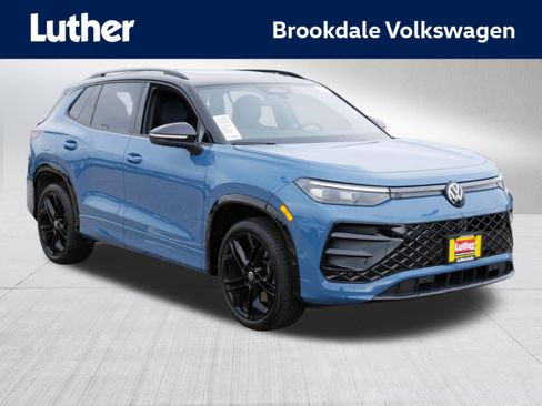 Used 2026 Volkswagen Tiguan SE R-Line AWD/4WD image 1