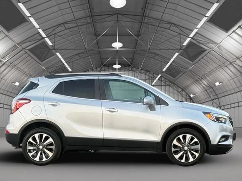 Used 2020 Buick Encore Essence AWD/4WD image 8