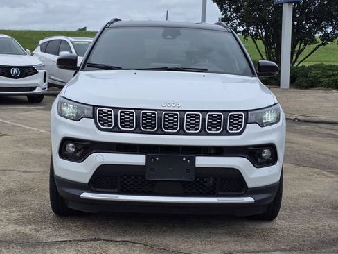Used 2025 Jeep Compass Limited AWD/4WD image 2