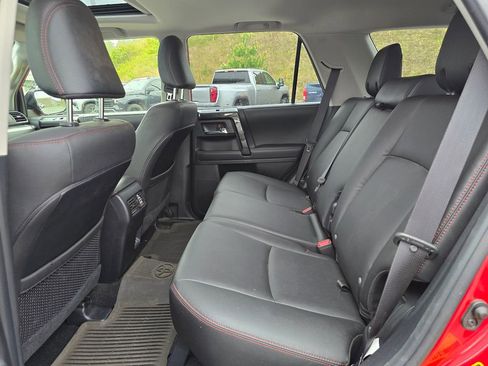 Used 2021 Toyota 4Runner Venture w/ Moonroof Package AWD/4WD image 9