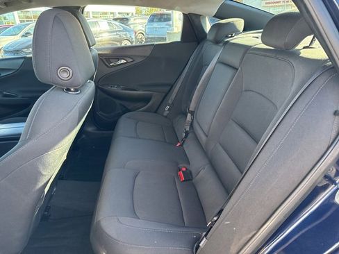 Used 2017 Chevrolet Malibu LT image 35