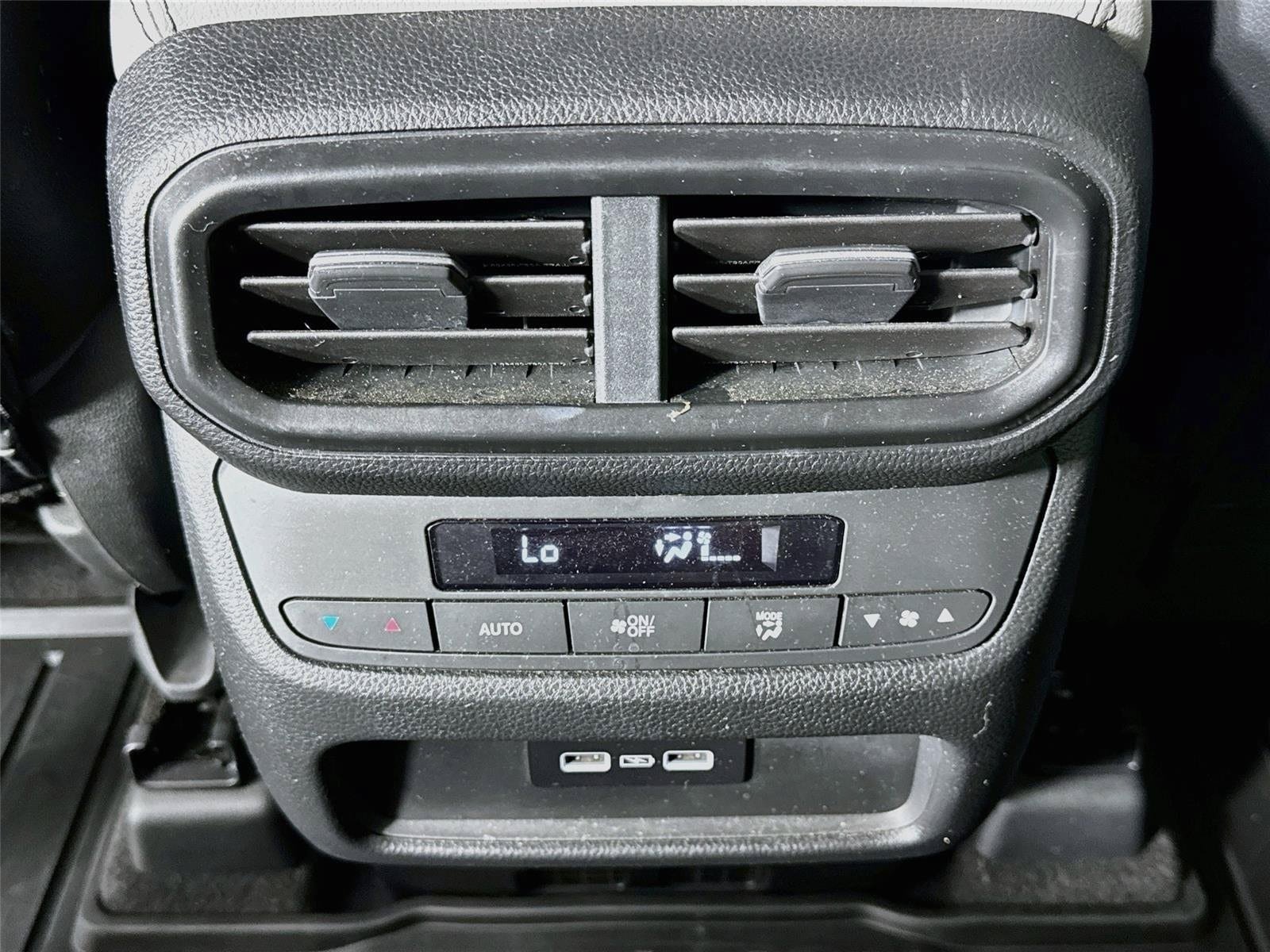 Used 2023 Honda Pilot Touring image 26