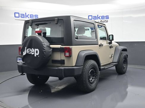 Used 2017 Jeep Wrangler Sport AWD/4WD image 7