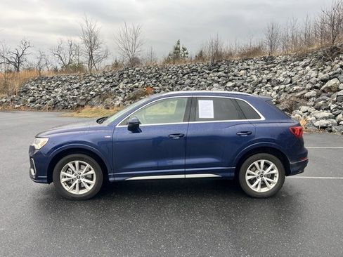 Used 2022 Audi Q3 2.0T Premium Plus image 4