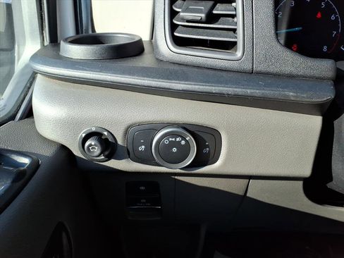 Certified 2023 Ford Transit 250 Medium Roof image 15