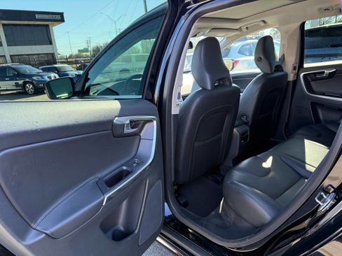 Used 2015 Volvo XC60 3.2 Premier Plus image 9