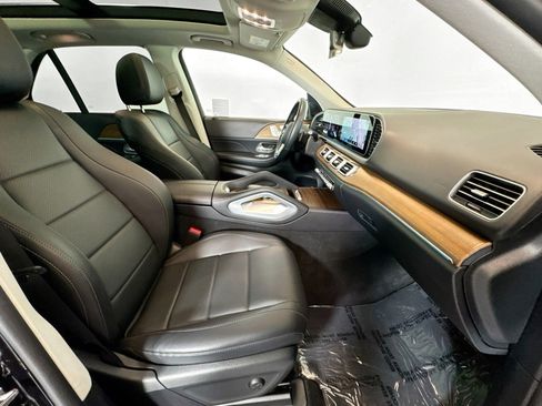 Used 2022 Mercedes-Benz GLE 350 GLE 350 4MATIC SUV w/ Premium Package image 27