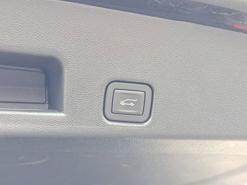 Used 2024 GMC Acadia Elevation w/ LPO, Floor Liner Package FWD image 26